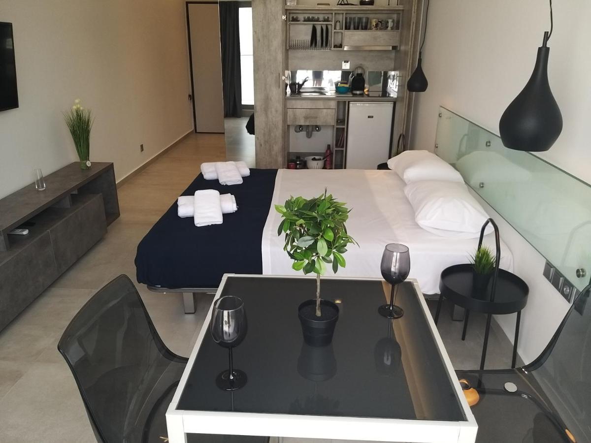Amazing Apartments @ Aiolou Str. Aten Exteriör bild
